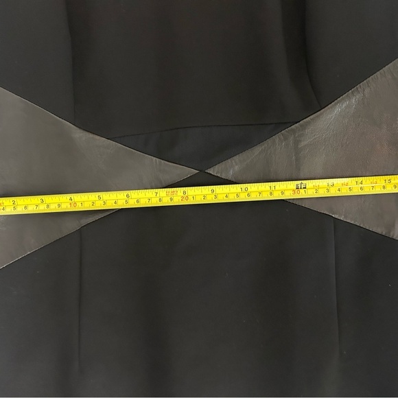 Danier Shift leather panel dress size 8 (12 UK) Italian leather made in 🇨🇦EUC - Picture 11 of 16